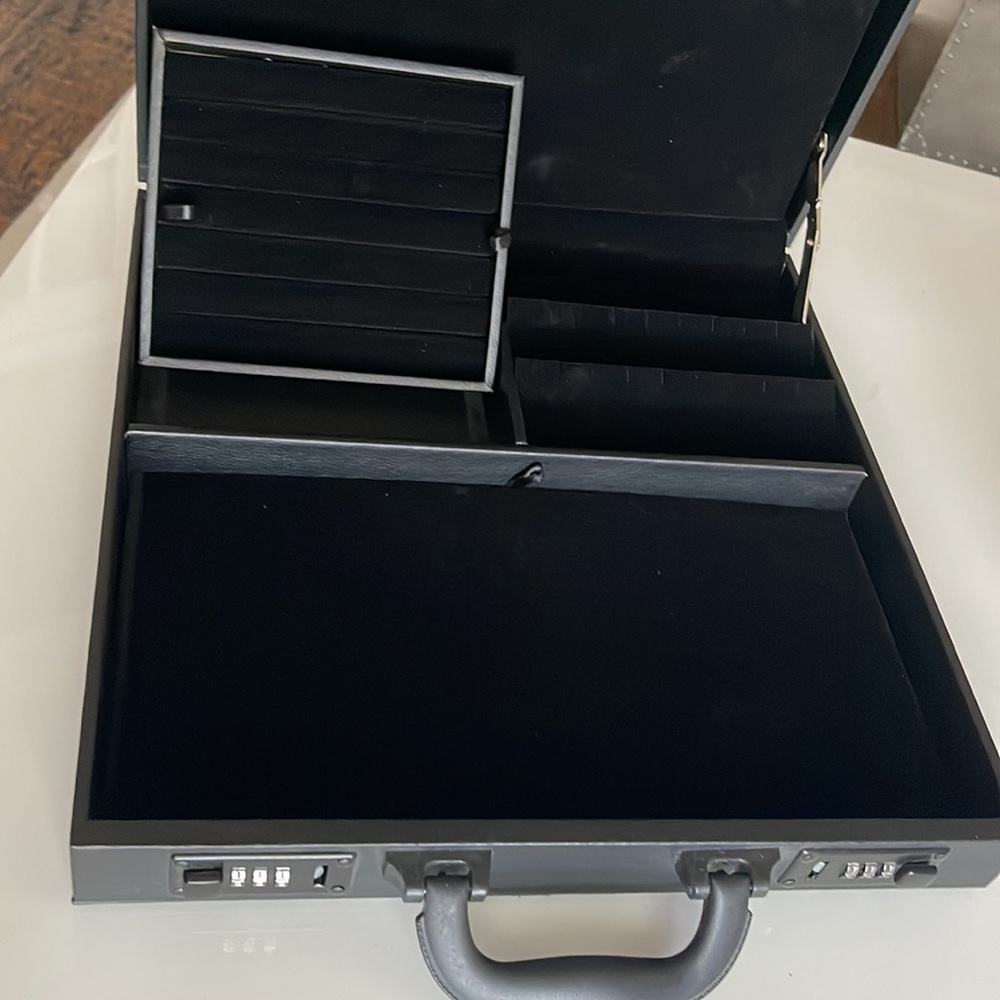 Jewelry Box With Code Black - Picture 9 of 14